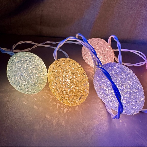 Crystal Pastel Easter Egg String Lights Melted Popcorn Plastic Set Of 10 Vintage - Picture 3 of 9